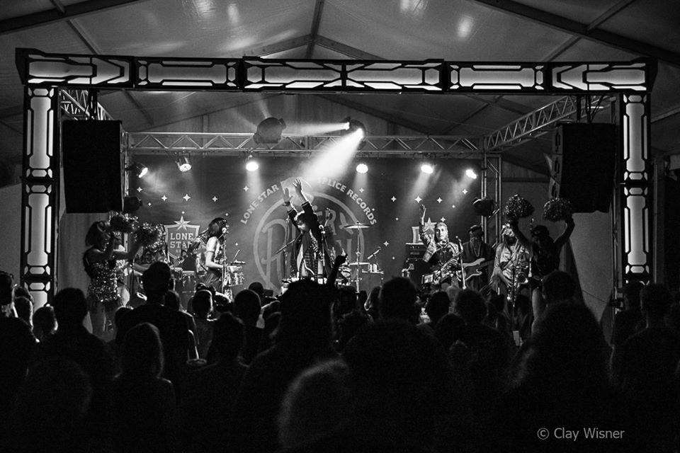 OOOPS No Photo Added By User